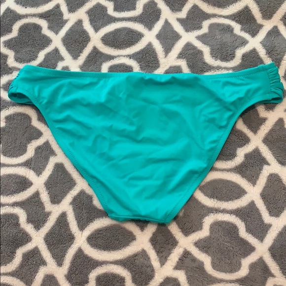 Victoria’s Secret bikini bottom - Picture 2 of 6